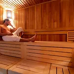 Hvd Grand Business & Leisure