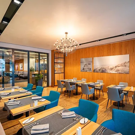 Szálloda Hvd Grand Business & Leisure 4*