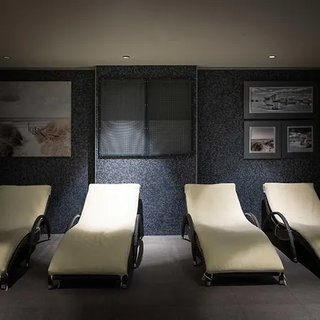 Hvd Grand Business & Leisure Otel 4*