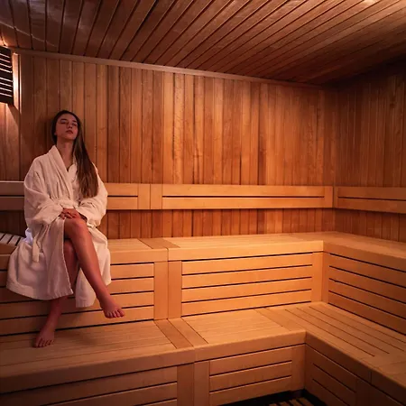 Hvd Grand Business & Leisure 酒店 4*