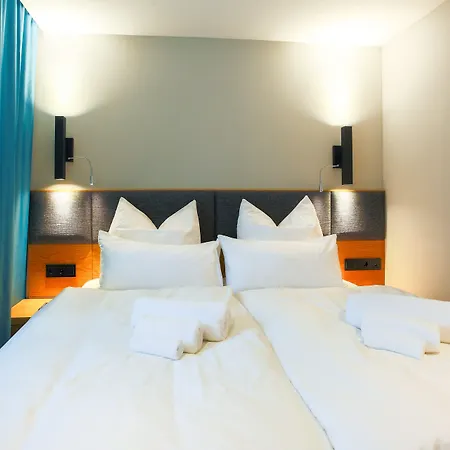 Hvd Grand Business & Leisure